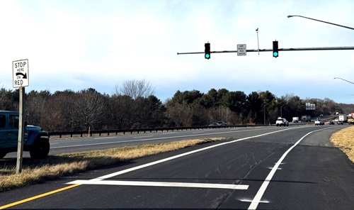 New ramp memtering signal on northbound ramp to I-270 in Montgomery County