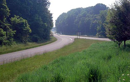 Open section highway in Howard County with disconnected pavement